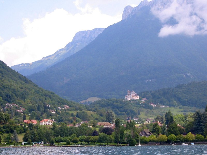 http://www.sk8nbike.com/images/French_Alpes/102_Lake%20Annecy.jpg